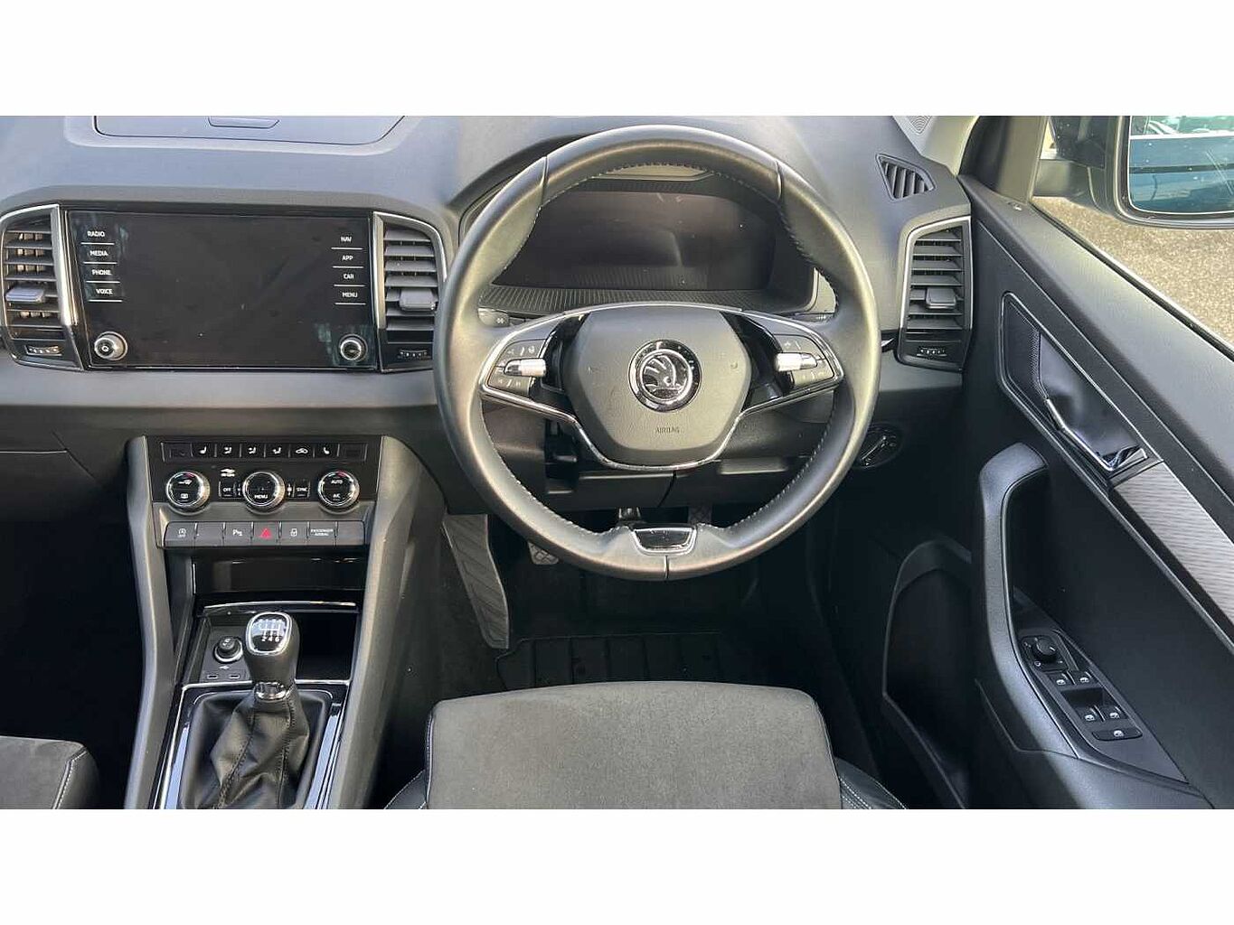 SKODA KAROQ ŠKODA  Estate 1.5 TSI SE L 5dr