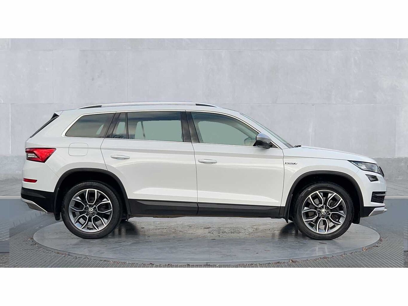 SKODA Kodiaq 2.0 TSI (190ps) 4X4 Scout (7 seats) DSG SUV