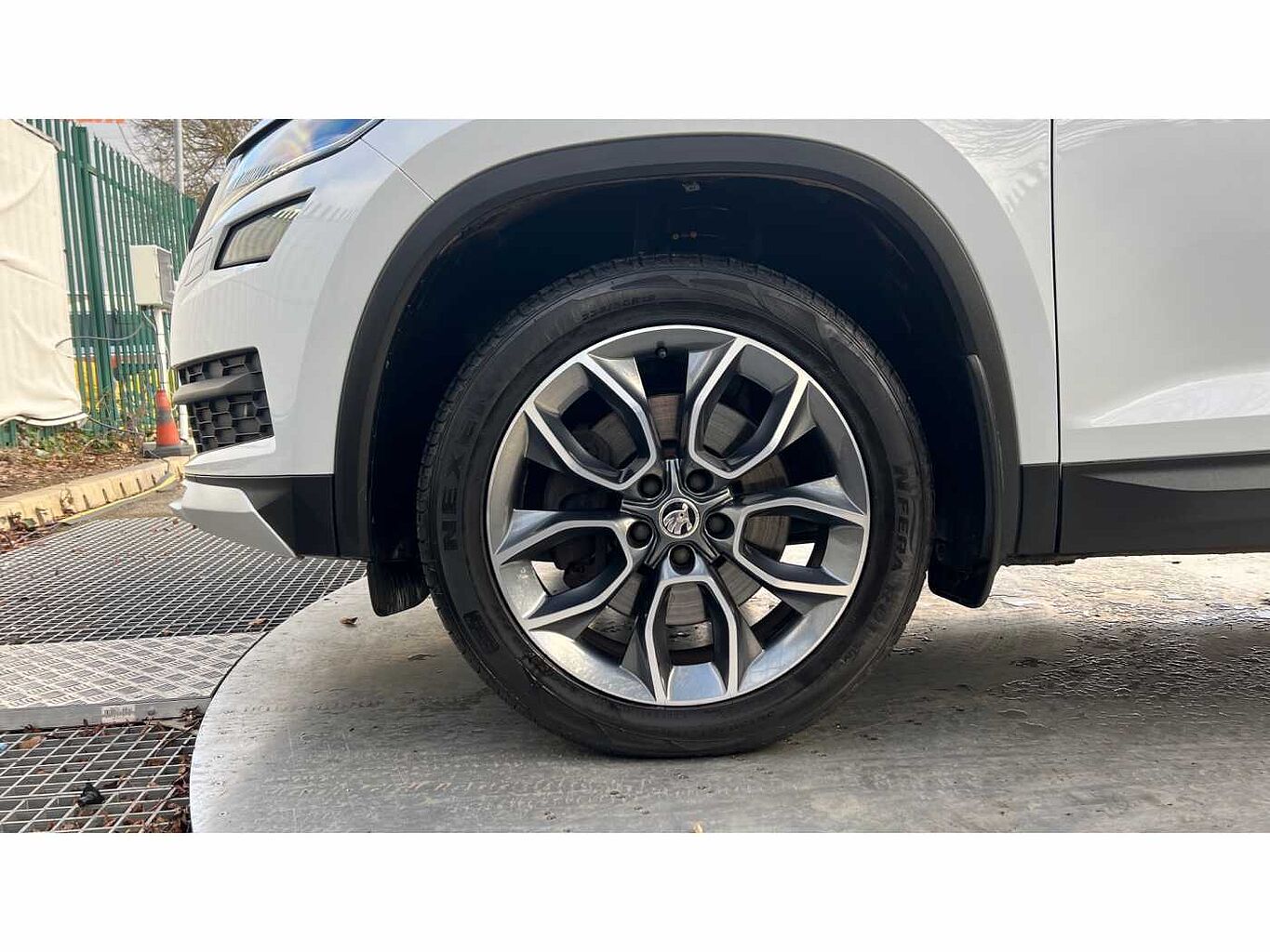 SKODA Kodiaq 2.0 TSI (190ps) 4X4 Scout (7 seats) DSG SUV