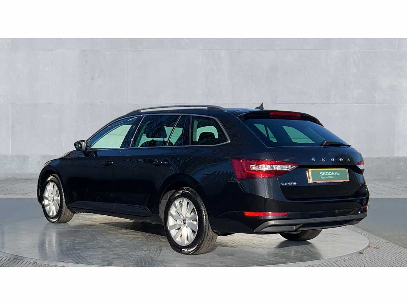 SKODA Superb 2.0 TDI SCR (150ps) SE Technology Estate