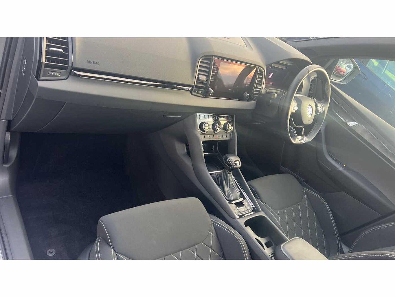 SKODA Karoq SUV 1.5 TSI (150ps) SportLine ACT DSG