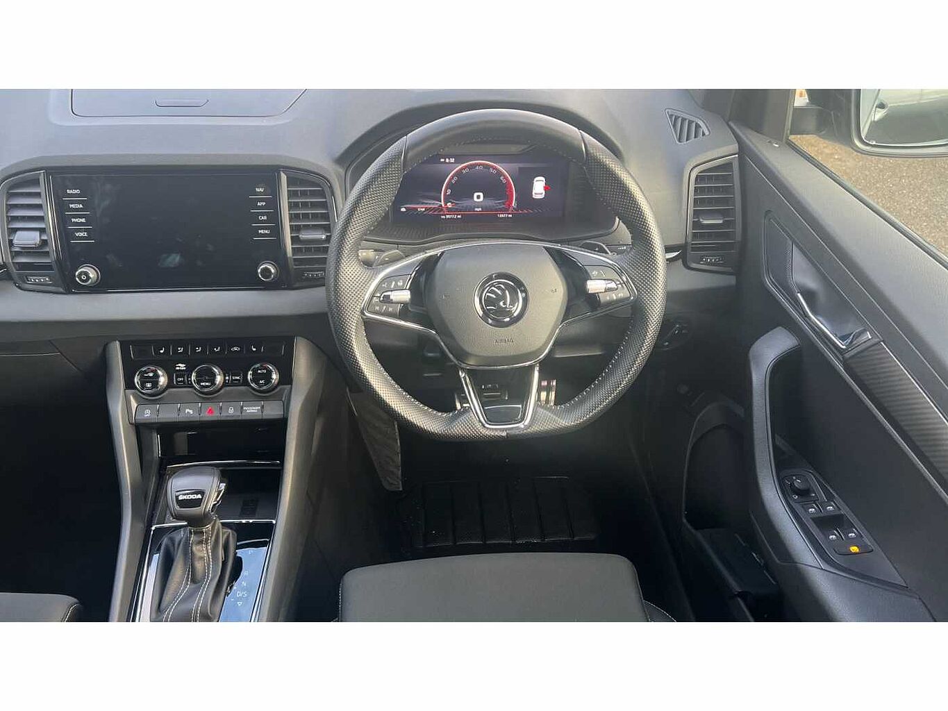 SKODA Karoq SUV 1.5 TSI (150ps) SportLine ACT DSG