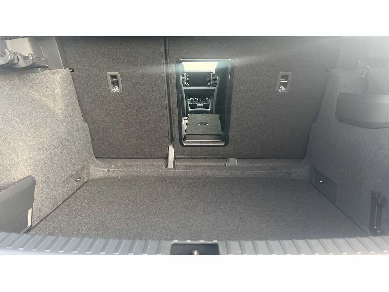 SKODA Karoq SUV 1.5 TSI (150ps) SportLine ACT DSG