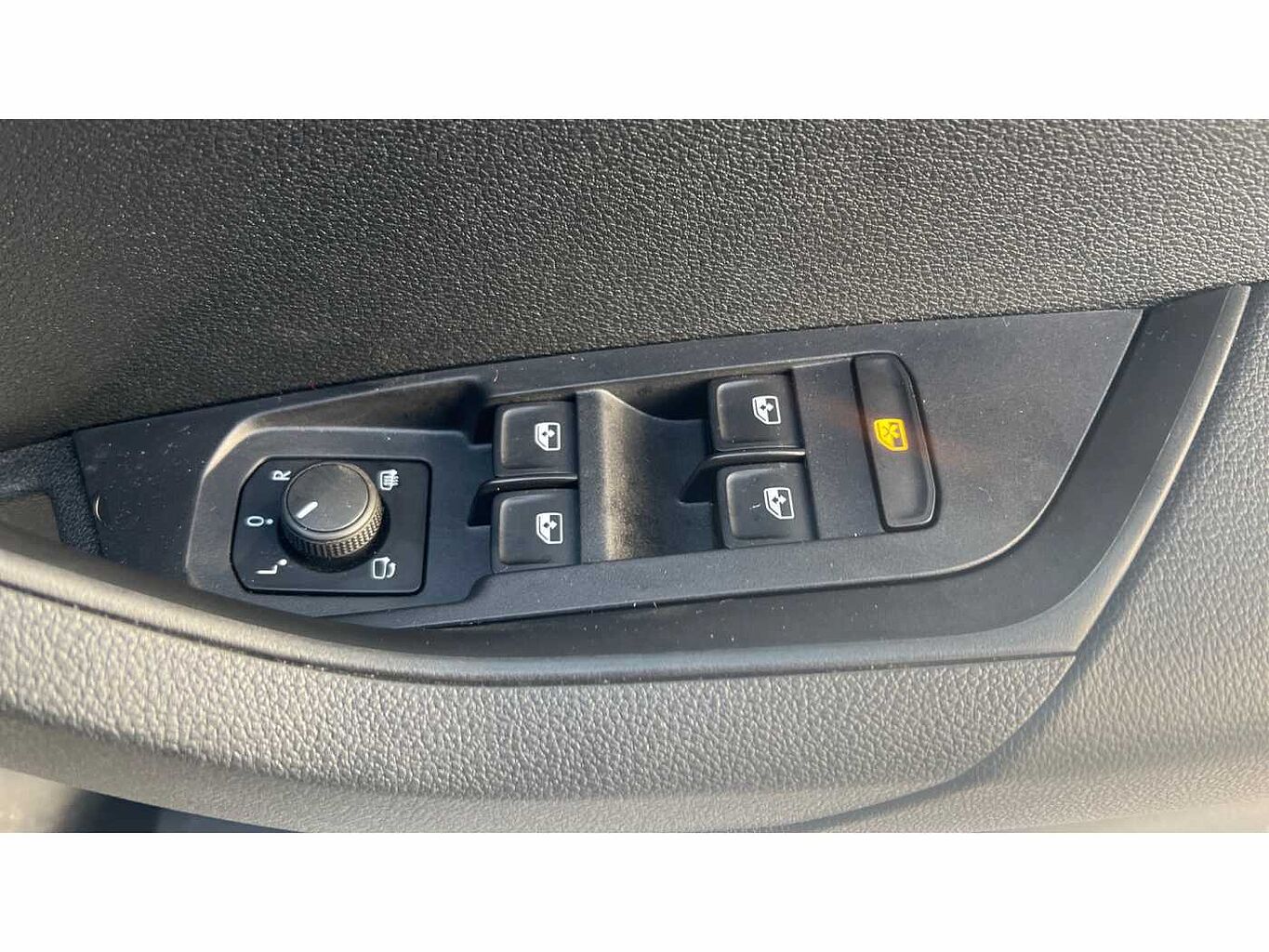 SKODA Karoq SUV 1.5 TSI (150ps) SportLine ACT DSG