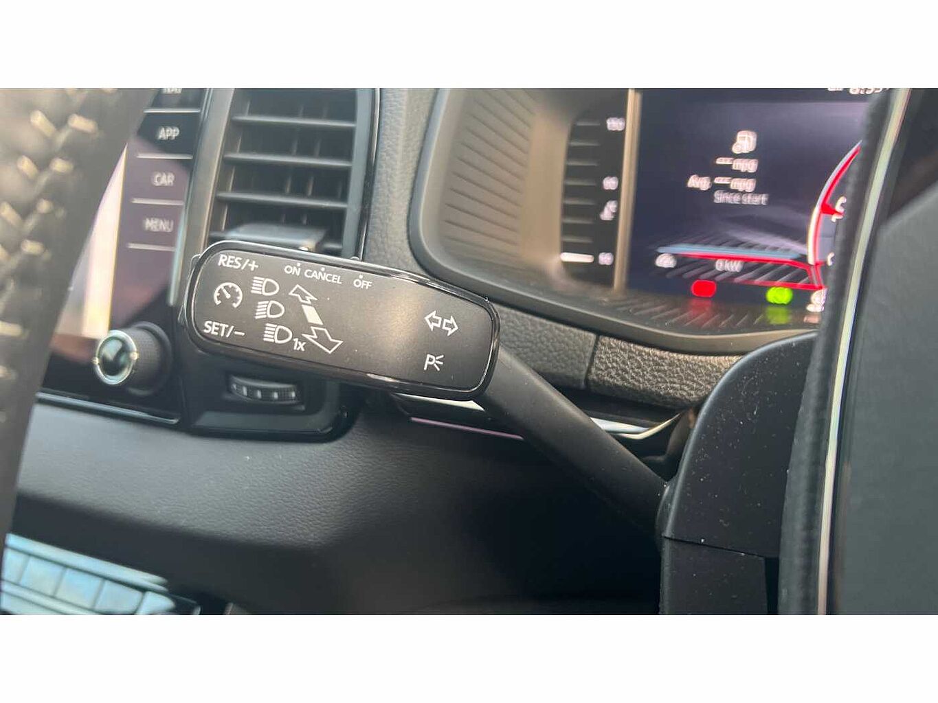 SKODA Karoq SUV 1.5 TSI (150ps) SportLine ACT DSG