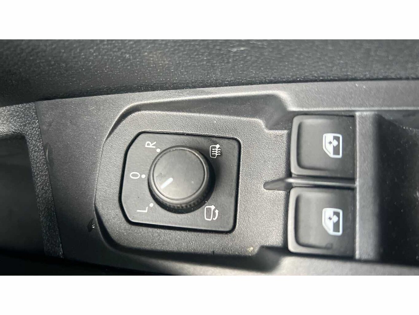 SKODA Karoq SUV 1.5 TSI (150ps) SportLine ACT DSG
