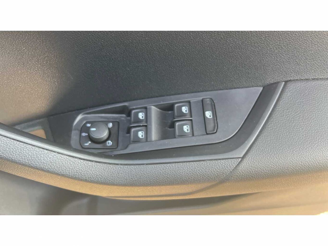 SKODA KAROQ 1.5 TSI SE Drive 5dr DSG