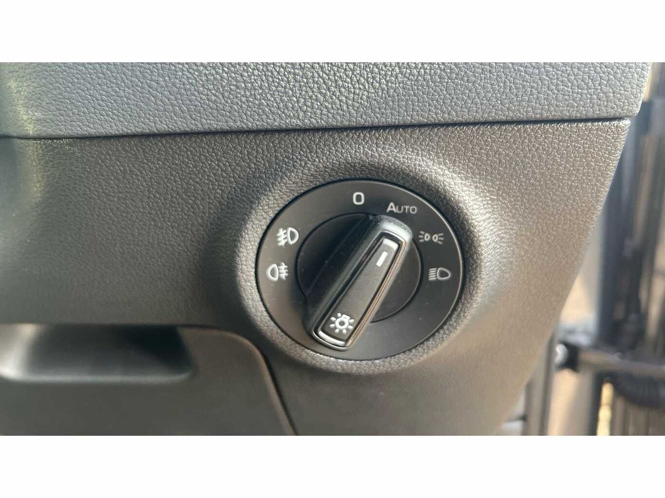 SKODA KAROQ 1.5 TSI SE Drive 5dr DSG