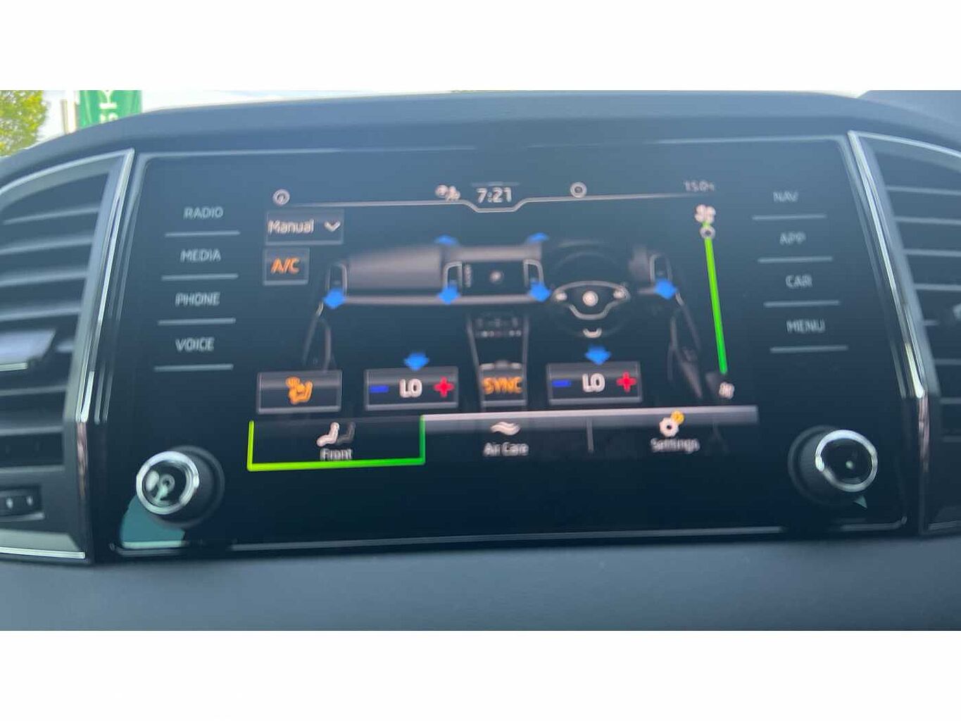 SKODA KAROQ 1.5 TSI SE Drive 5dr DSG