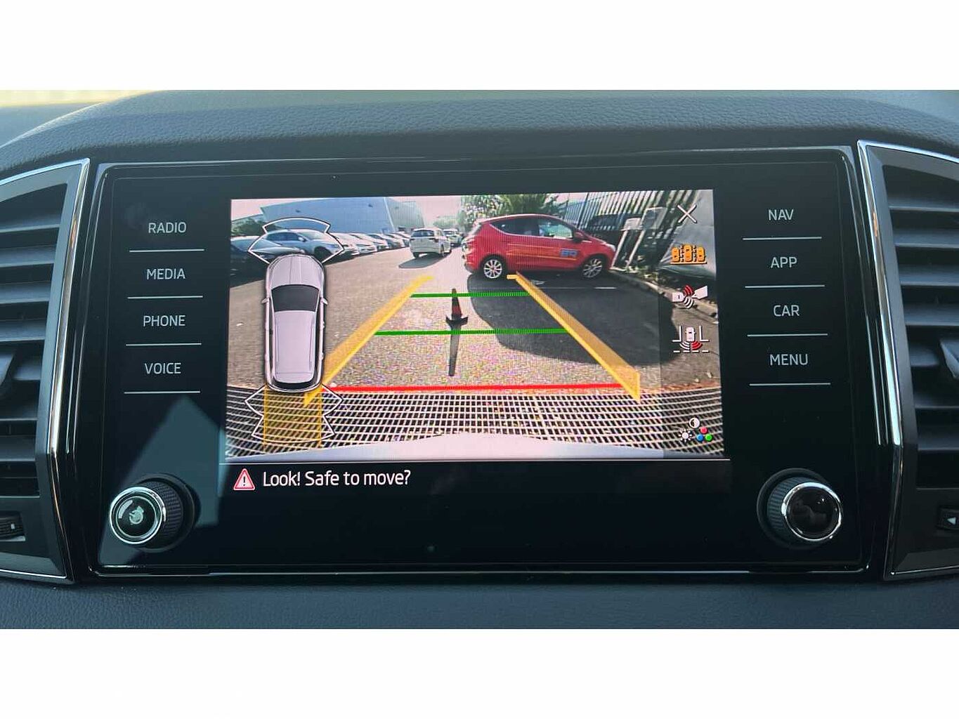 SKODA Karoq SUV 1.5 TSI (150ps) SE L ACT DSG