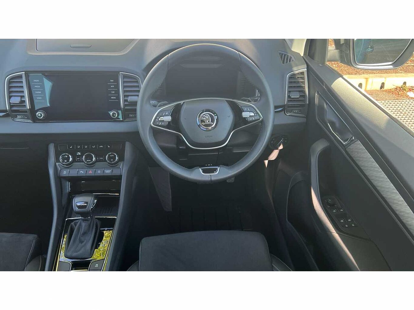 SKODA Karoq SUV 1.5 TSI (150ps) SE L ACT DSG