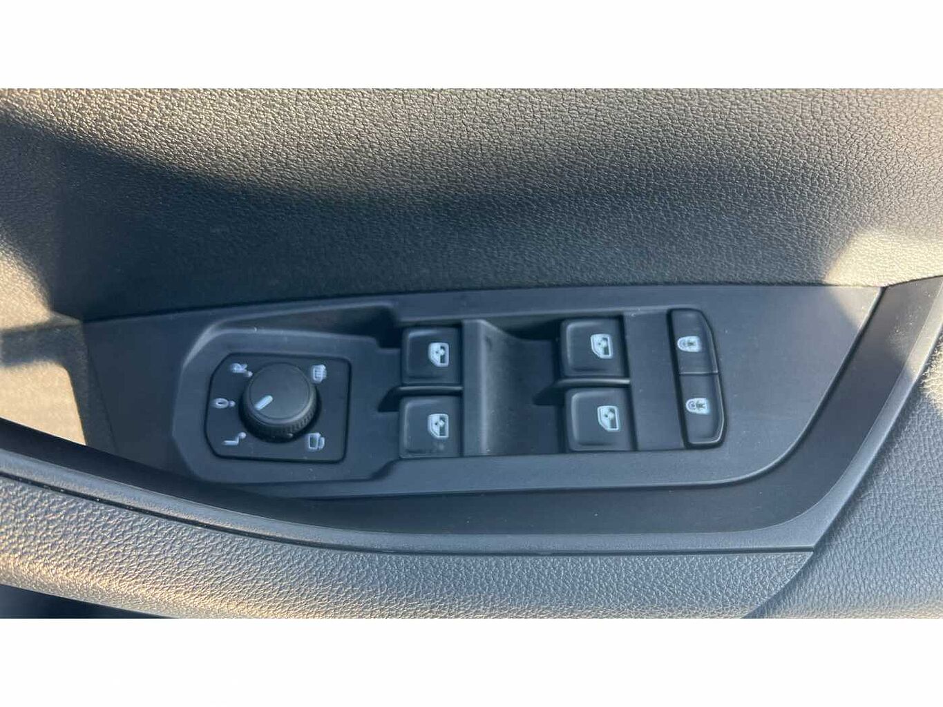 SKODA Karoq SUV 1.5 TSI (150ps) SE L ACT DSG