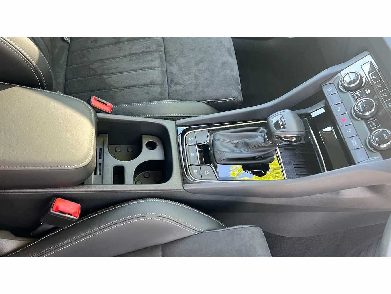 SKODA Karoq SUV 1.5 TSI (150ps) SE L ACT DSG