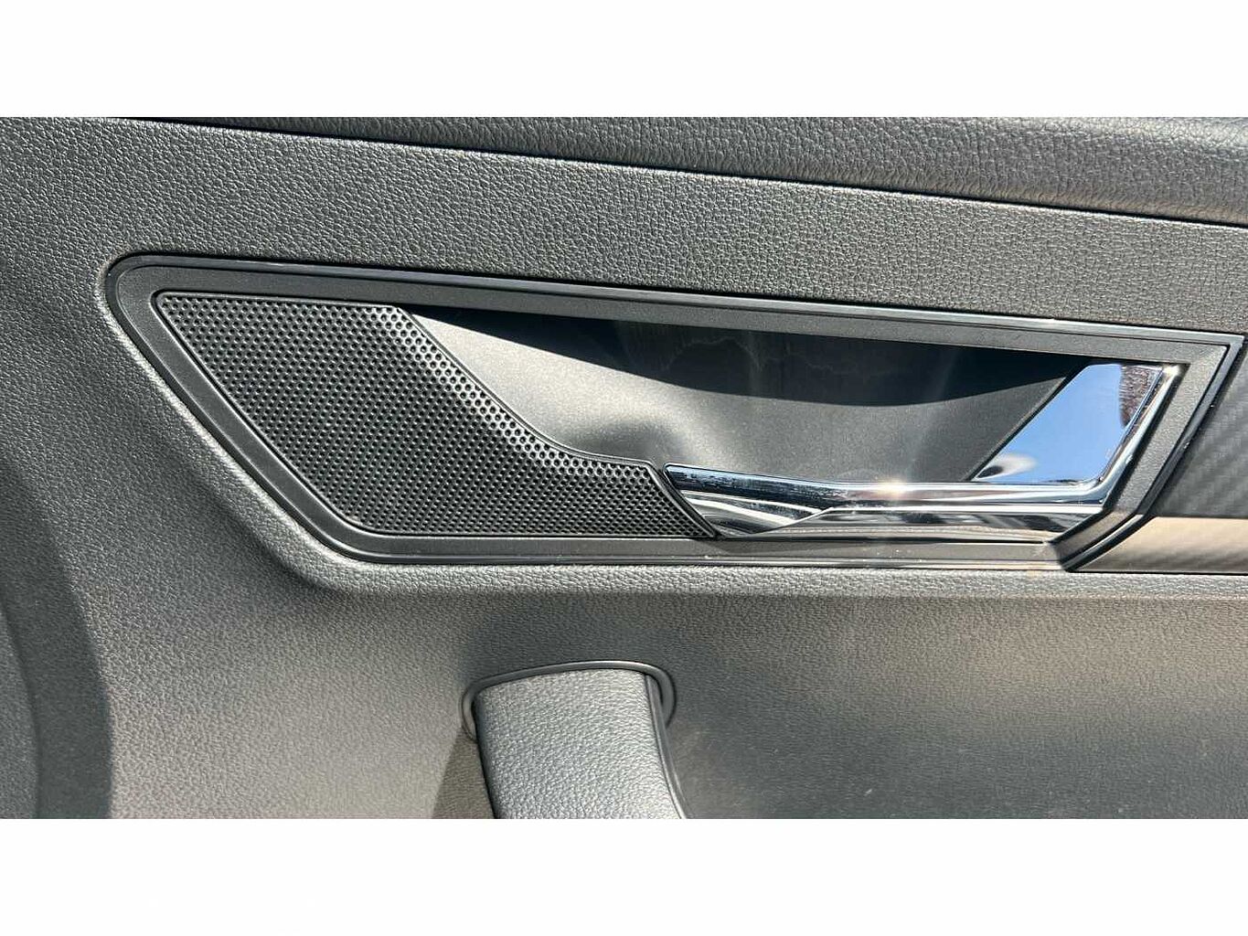 SKODA Karoq SUV 1.5 TSI (150ps) SportLine ACT