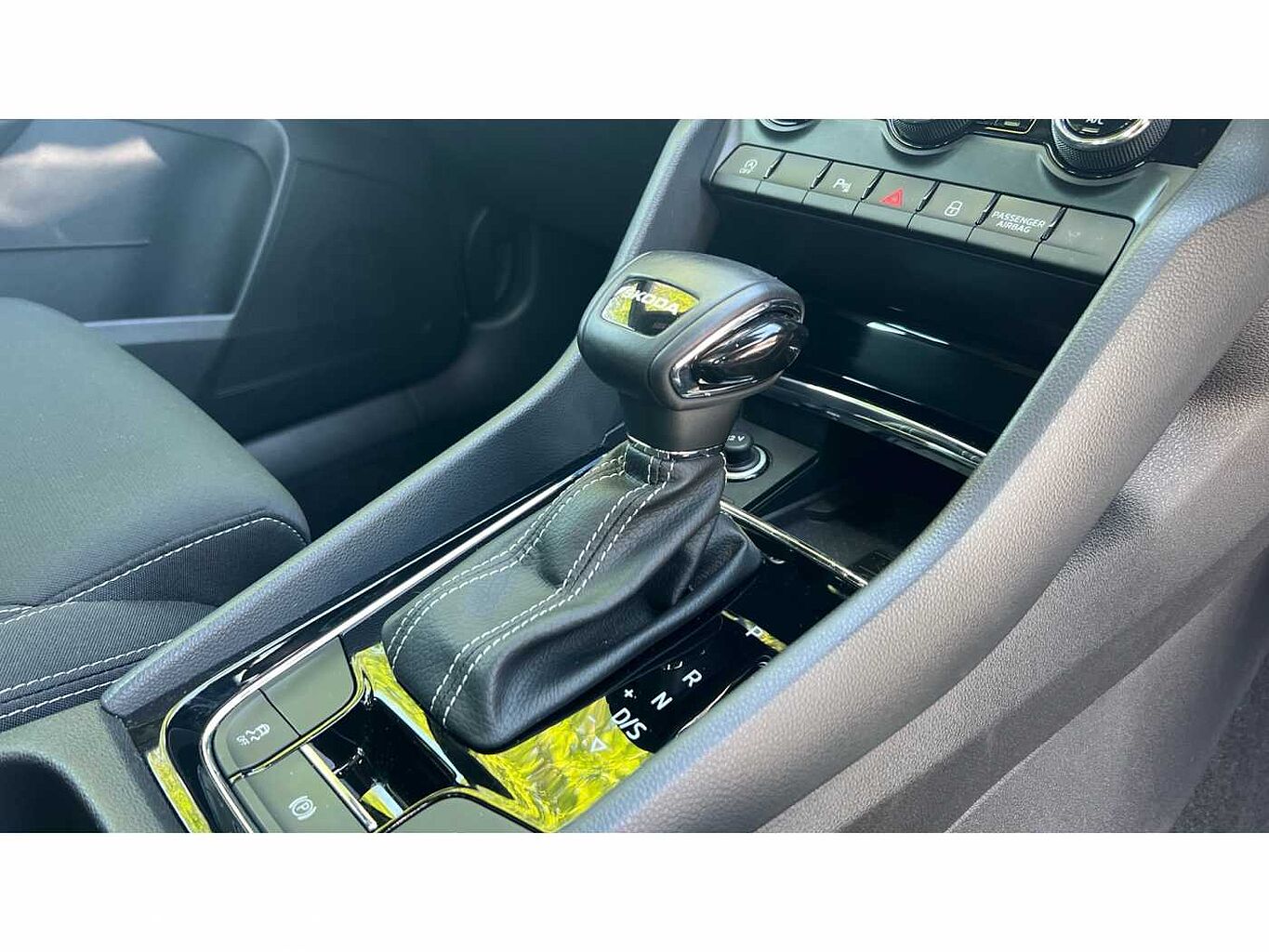 SKODA Karoq SUV 1.5 TSI (150ps) SportLine ACT