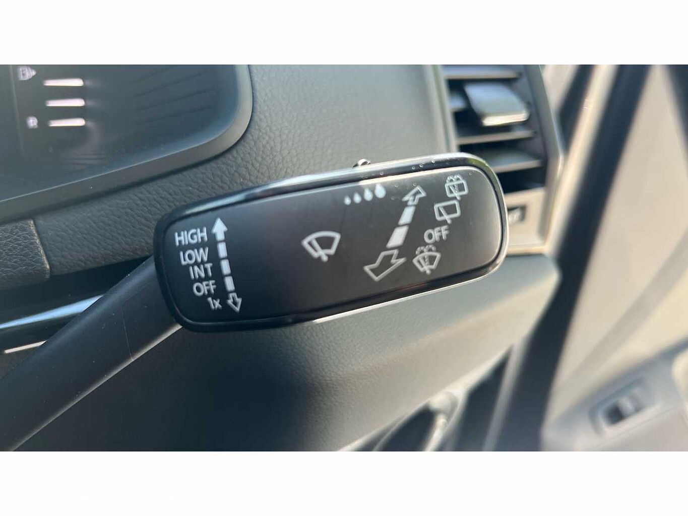 SKODA Karoq SUV 1.5 TSI (150ps) SportLine ACT