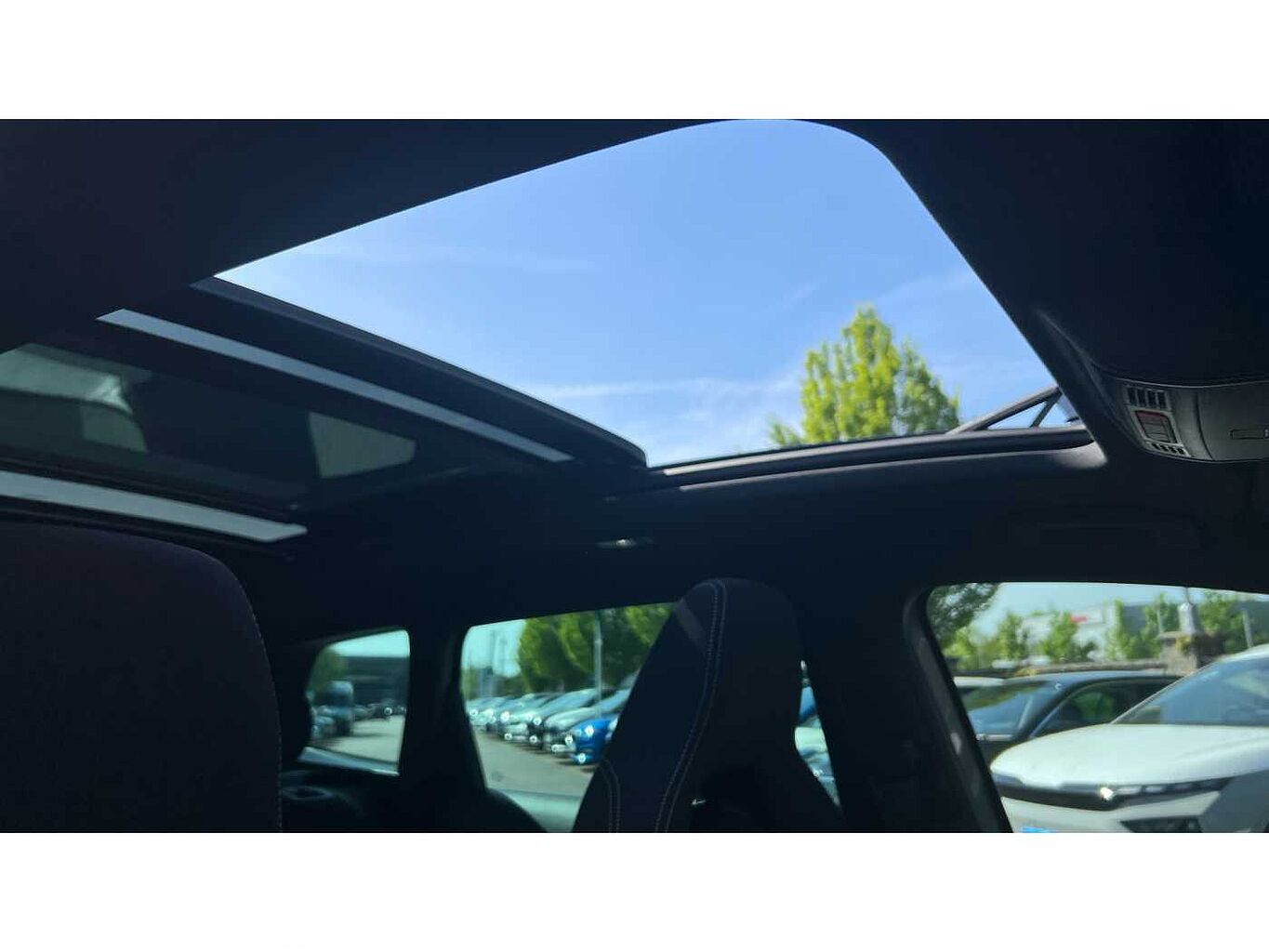 SKODA Karoq SUV 1.5 TSI (150ps) SportLine ACT