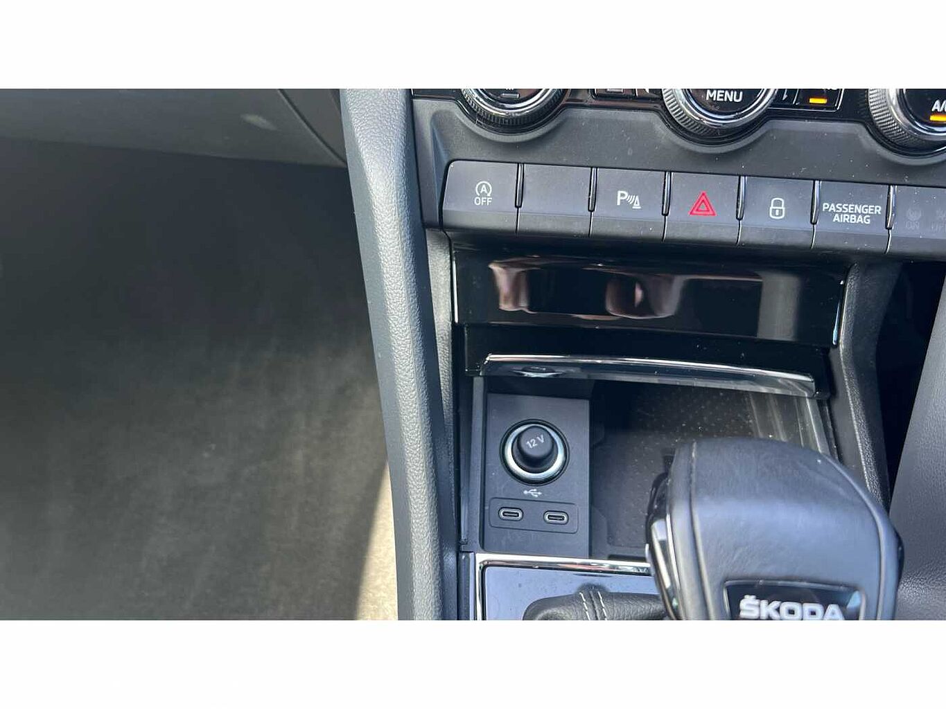 SKODA Karoq SUV 1.5 TSI (150ps) SportLine ACT