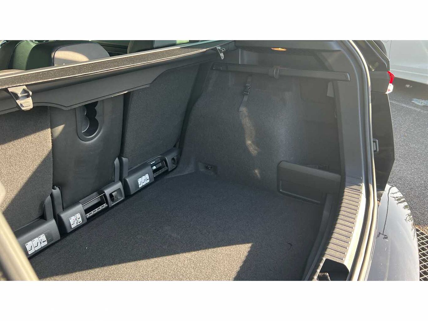 SKODA KAROQ 1.5 TSI SE L 5dr