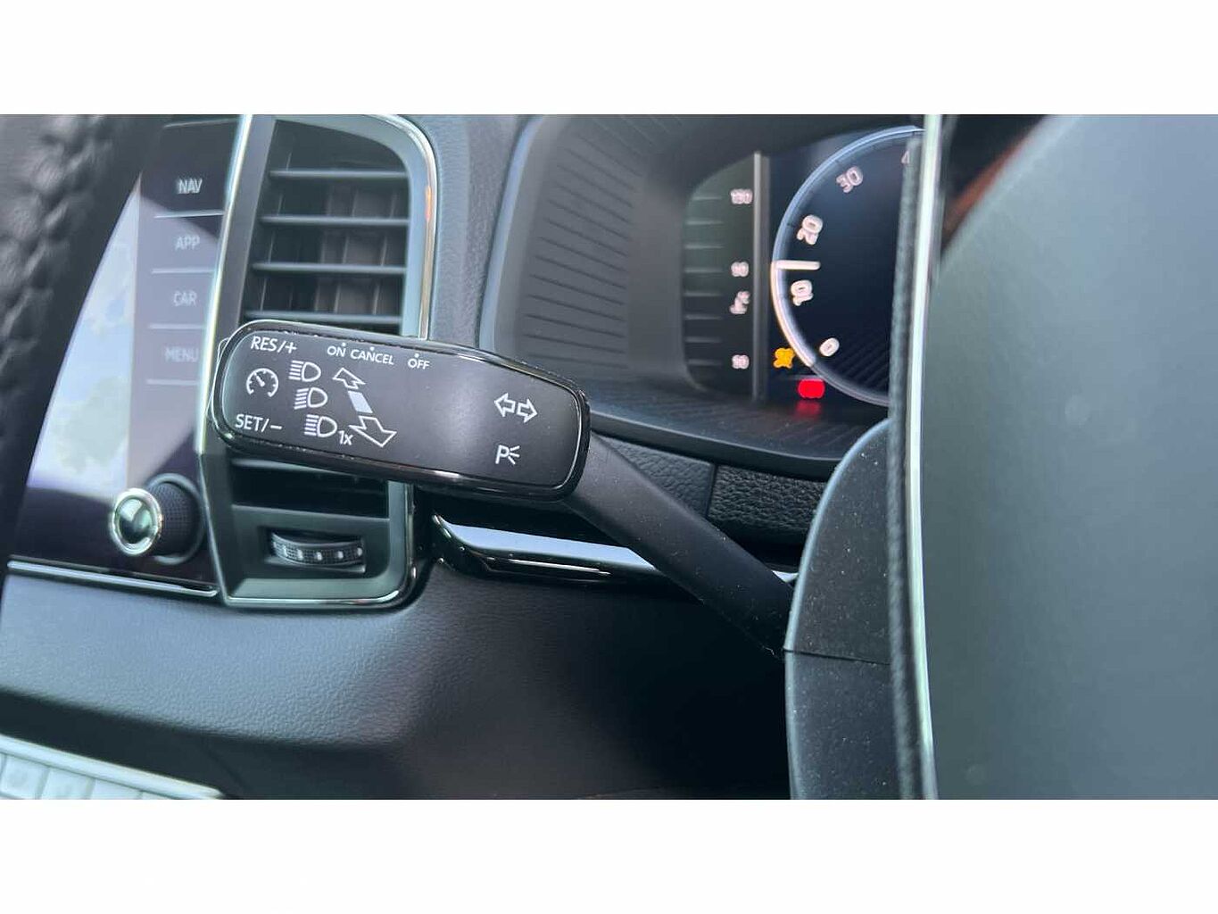 SKODA KAROQ 1.5 TSI SE L 5dr