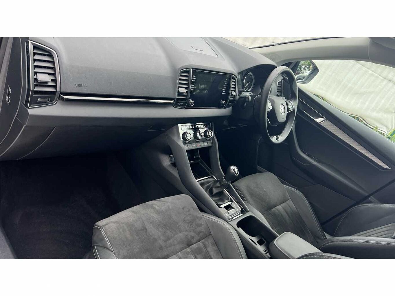 SKODA KAROQ 1.5 TSI SE L 5dr