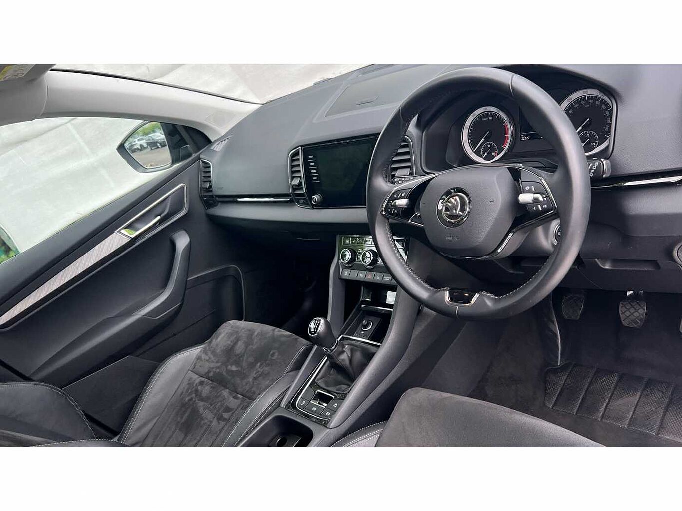 SKODA KAROQ 1.5 TSI SE L 5dr