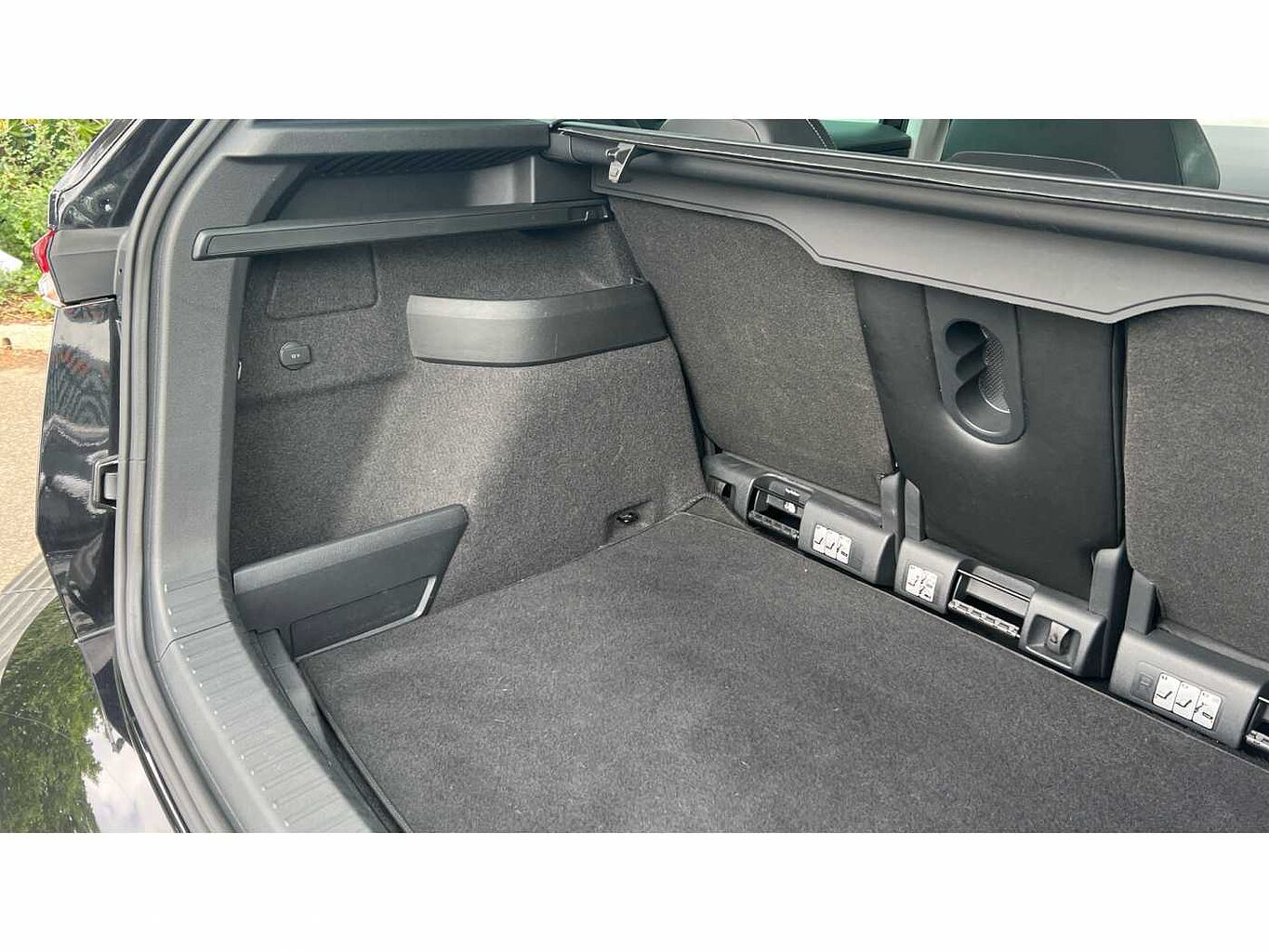 SKODA KAROQ 1.5 TSI SE L 5dr