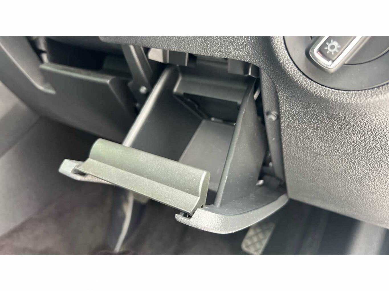 SKODA KAROQ 1.5 TSI SE L 5dr