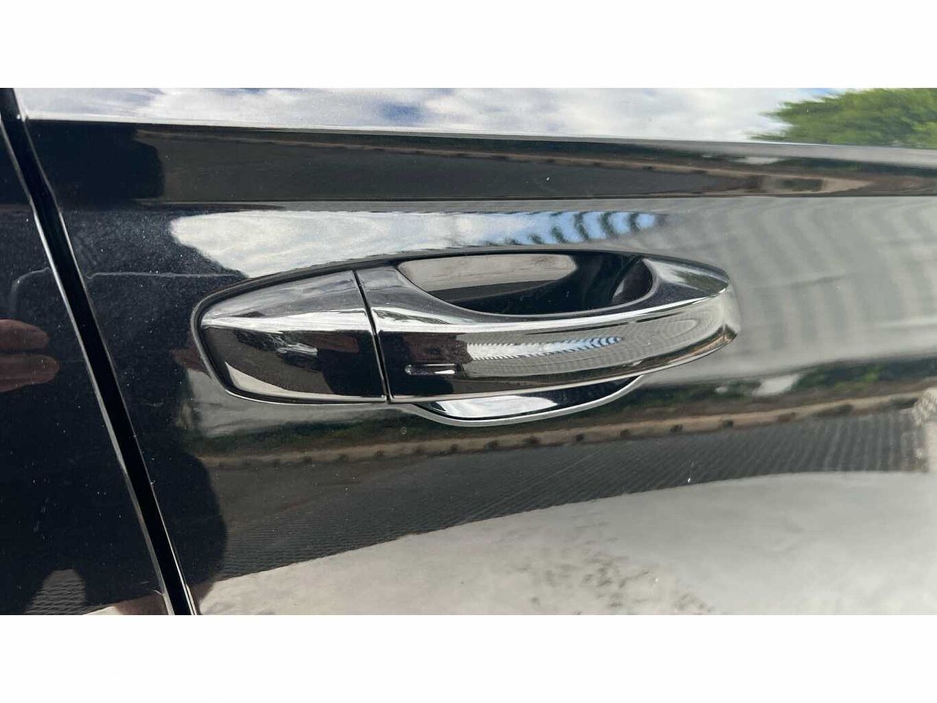 SKODA KAROQ 1.5 TSI SE L 5dr