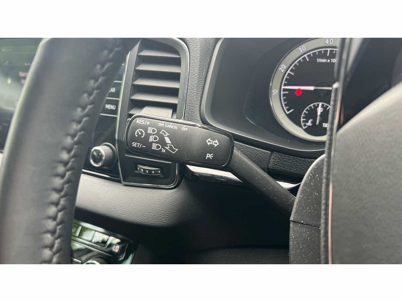 SKODA KAROQ 1.5 TSI SE L 5dr