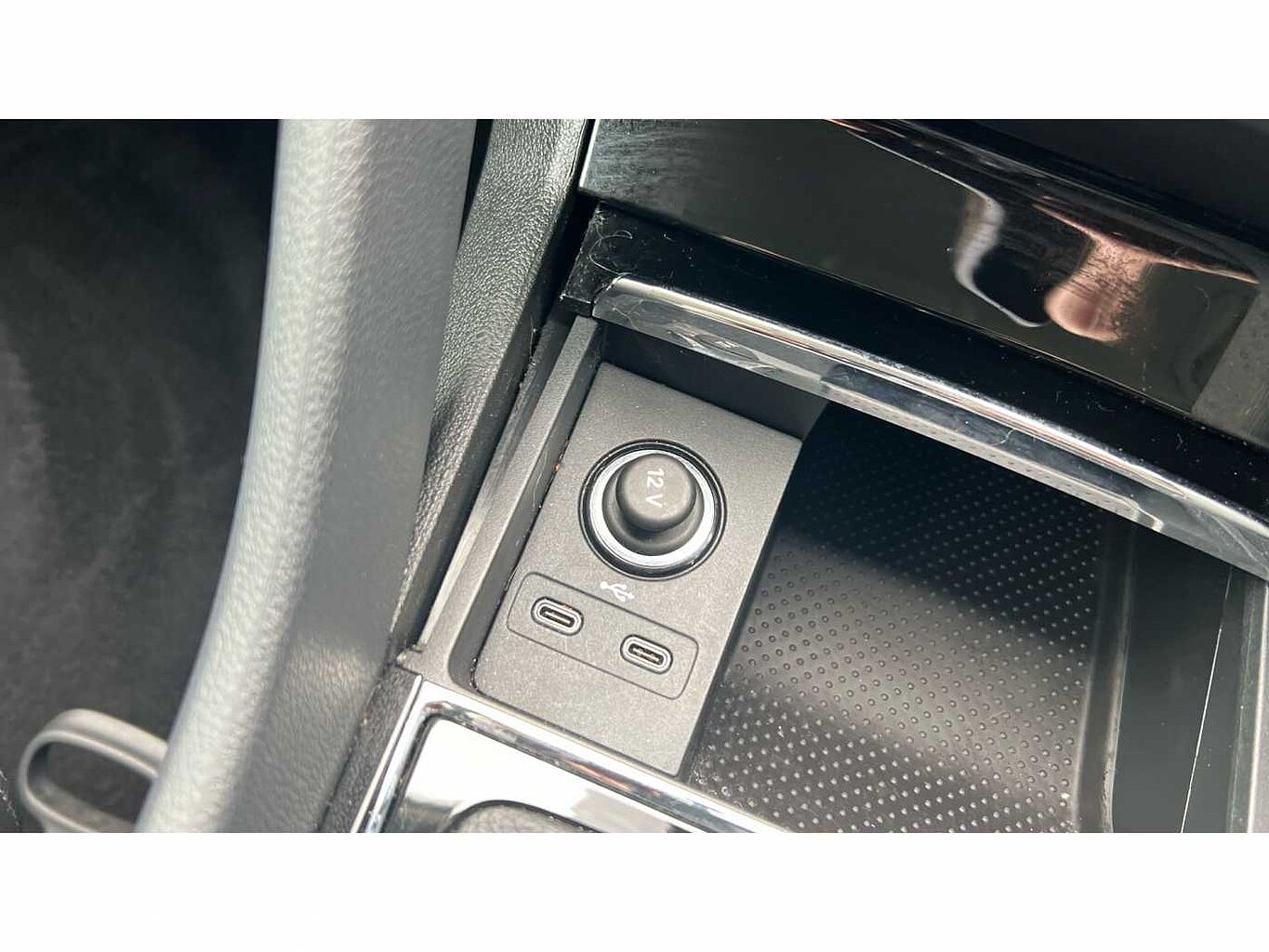 SKODA KAROQ 1.5 TSI SE L 5dr