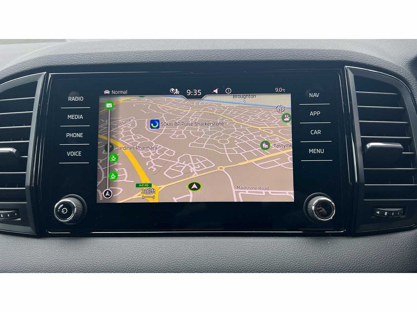 SKODA Karoq SUV 1.5 TSI (150ps) SportLine ACT