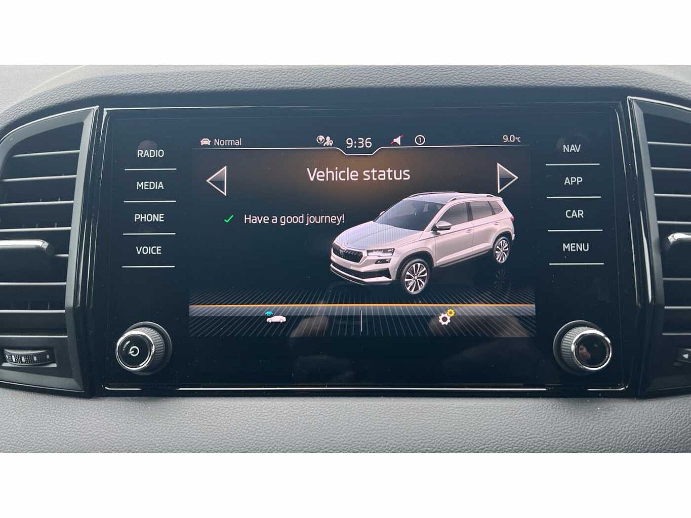 SKODA Karoq SUV 1.5 TSI (150ps) SportLine ACT
