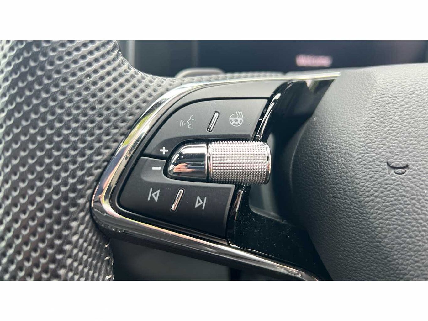 SKODA Karoq SUV 1.5 TSI (150ps) SportLine ACT