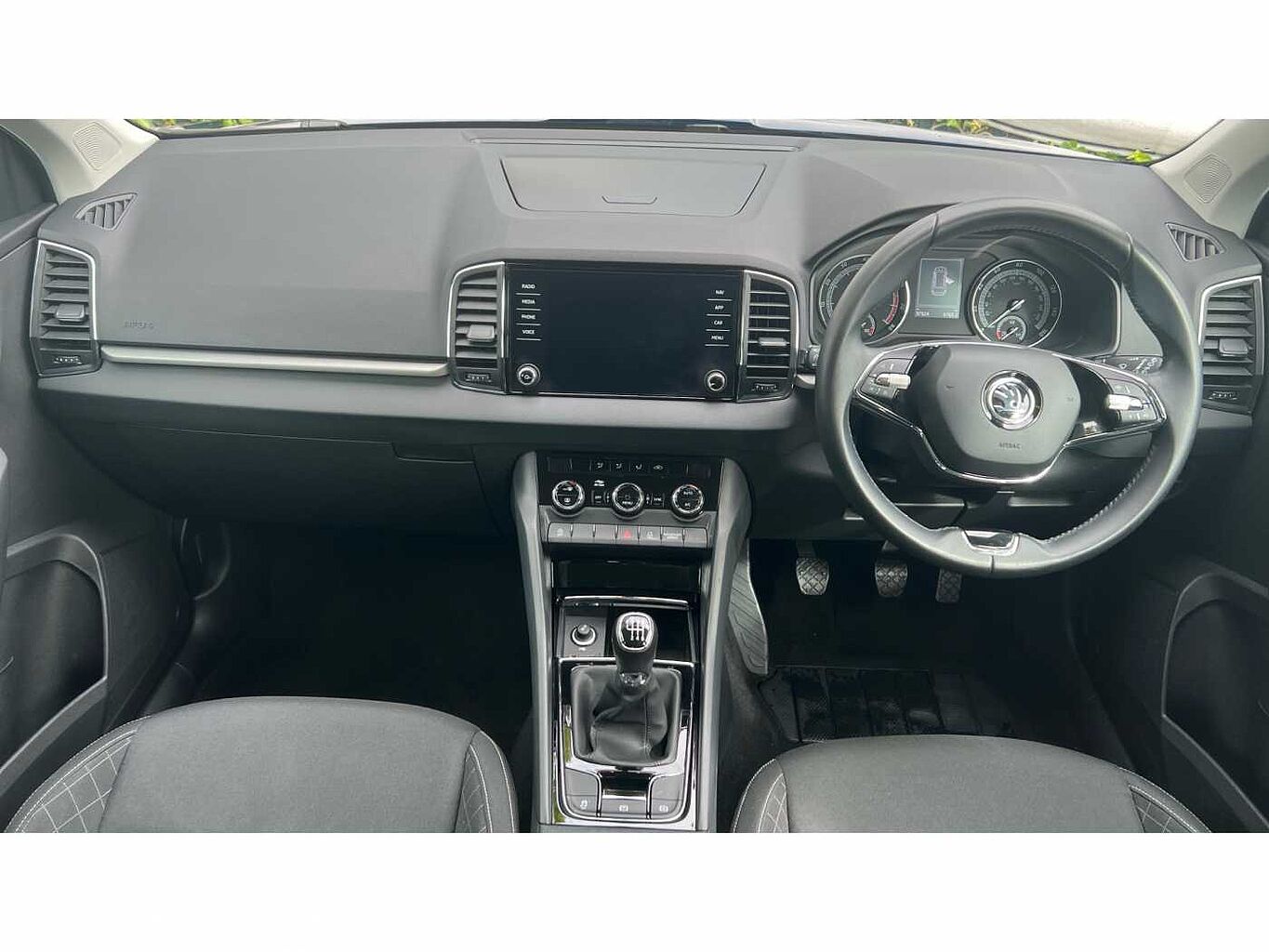 SKODA Karoq SUV 1.0 TSI (110ps) SE