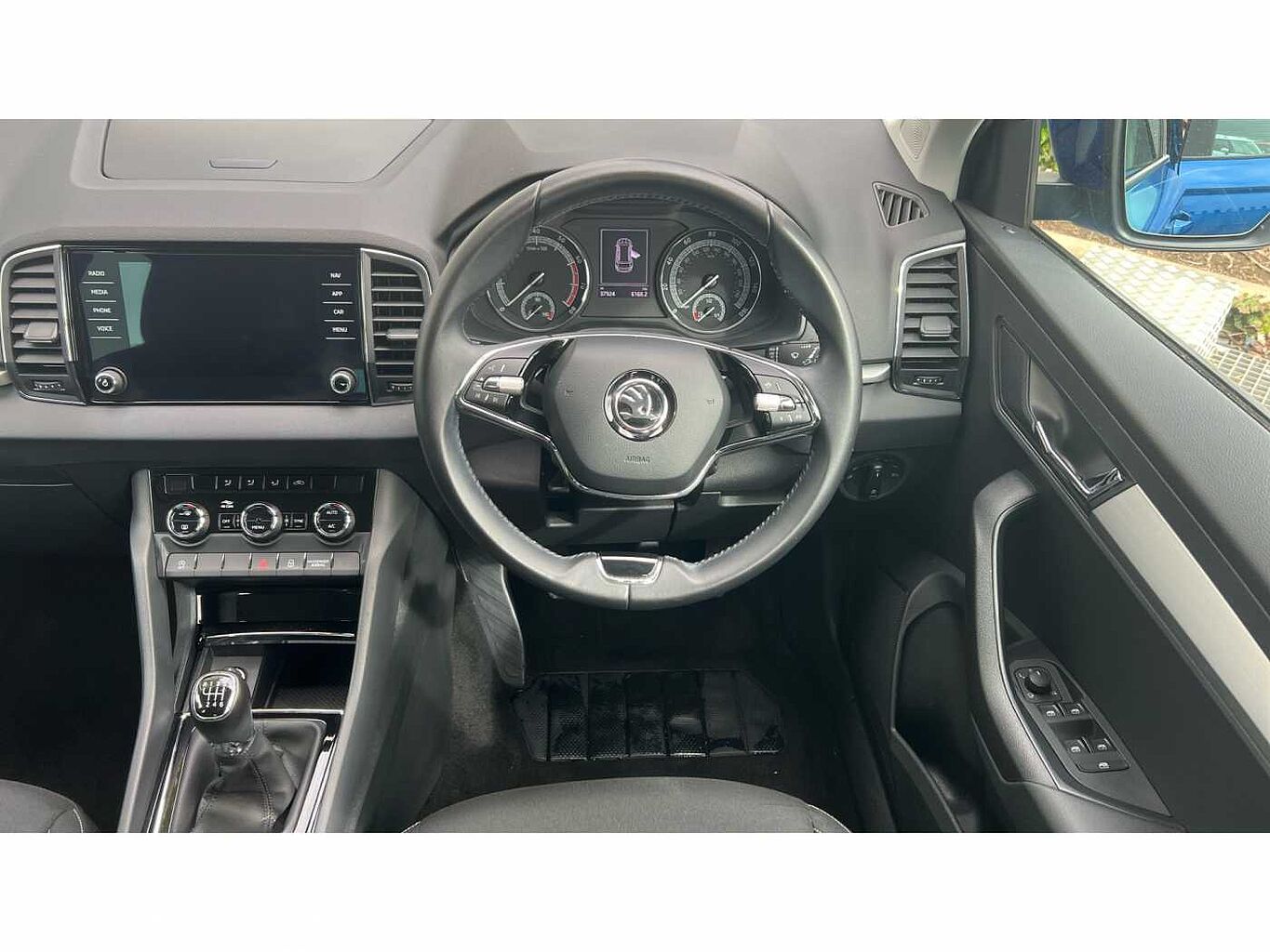 SKODA Karoq SUV 1.0 TSI (110ps) SE
