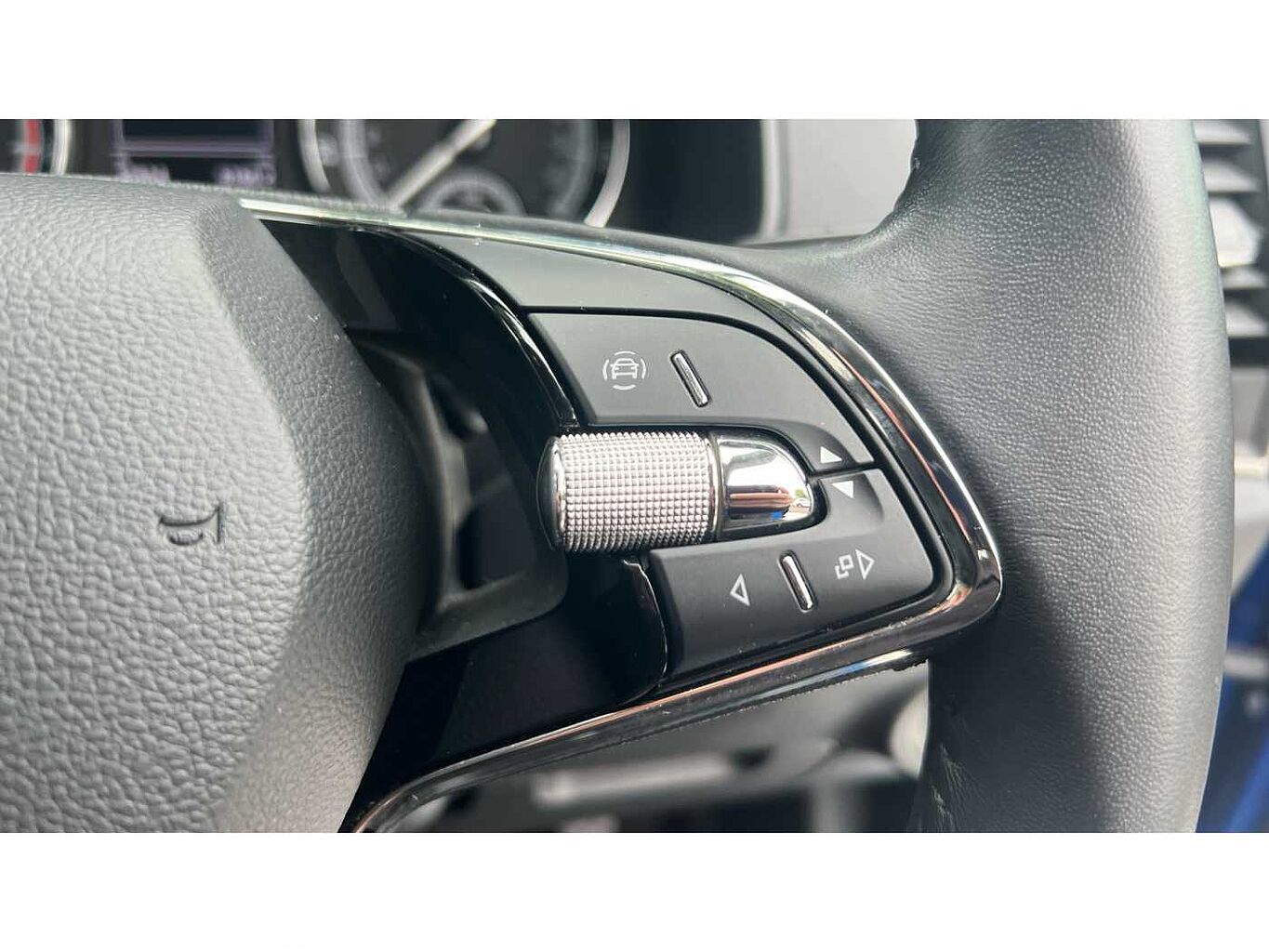 SKODA Karoq SUV 1.0 TSI (110ps) SE