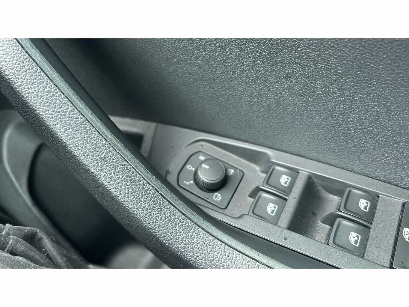 SKODA Karoq SUV 1.0 TSI (110ps) SE