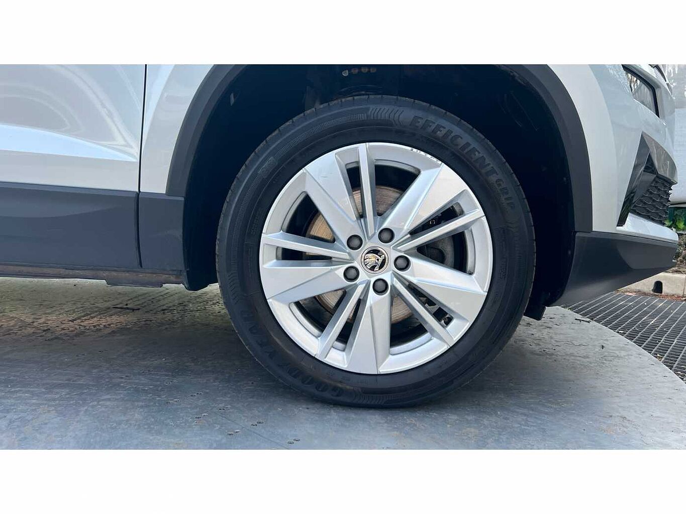 SKODA KAROQ 1.5 TSI SE Drive 5dr DSG