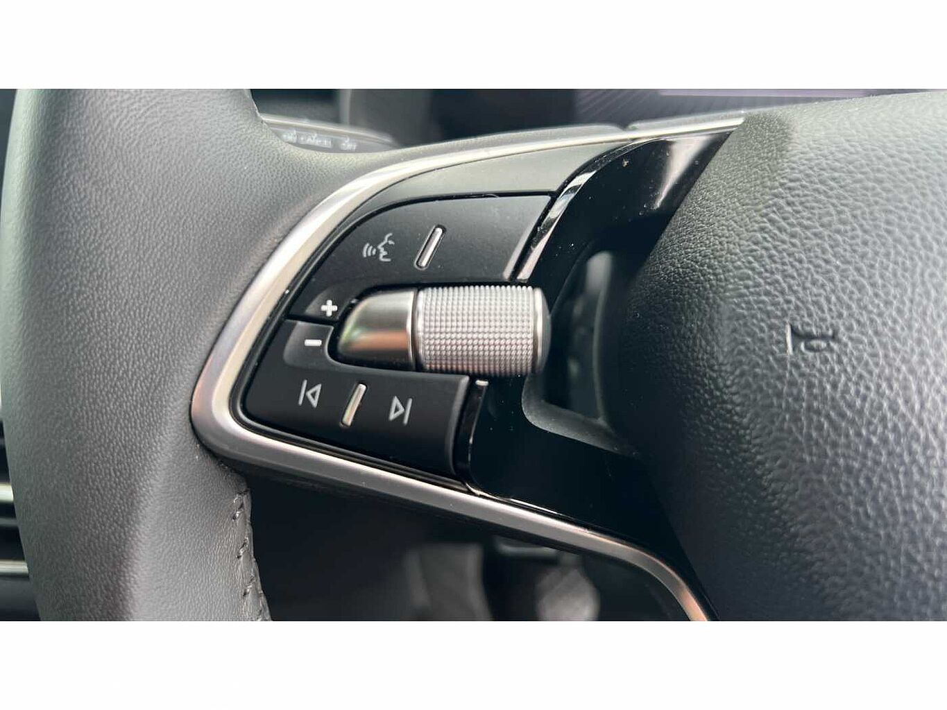 SKODA KAMIQ 1.0 TSI SE 5dr